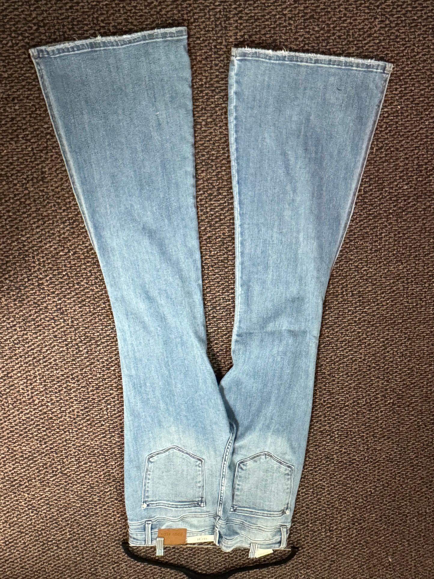 Flare Cut Jeans