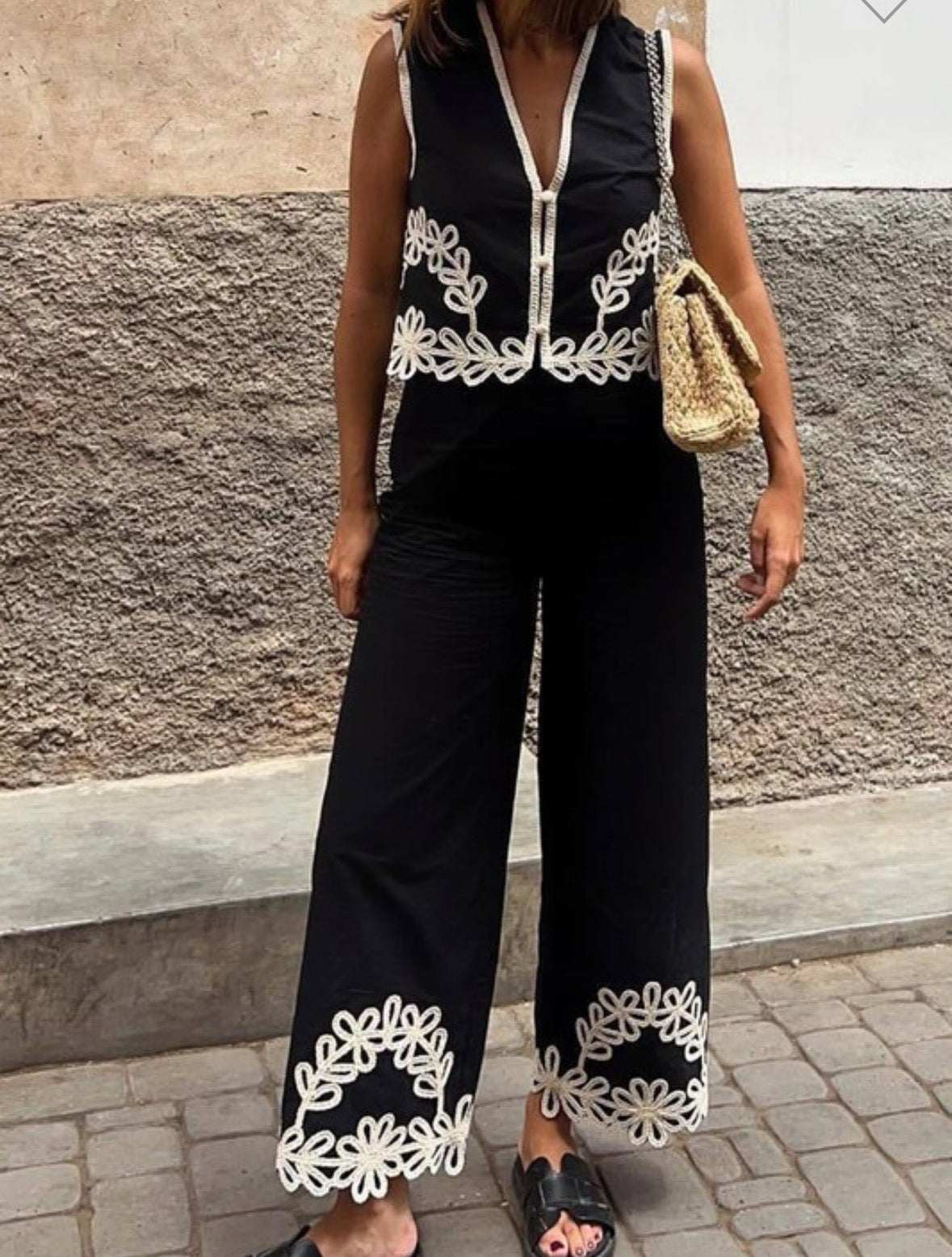 Black & White Floral Set