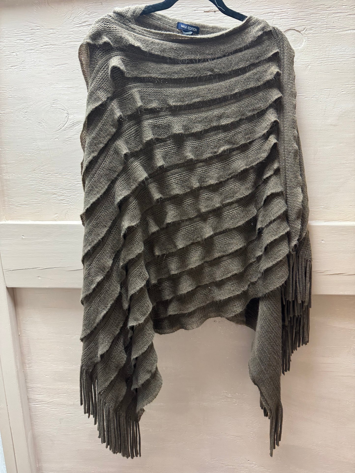 Preloved Brown Frills Shaw
