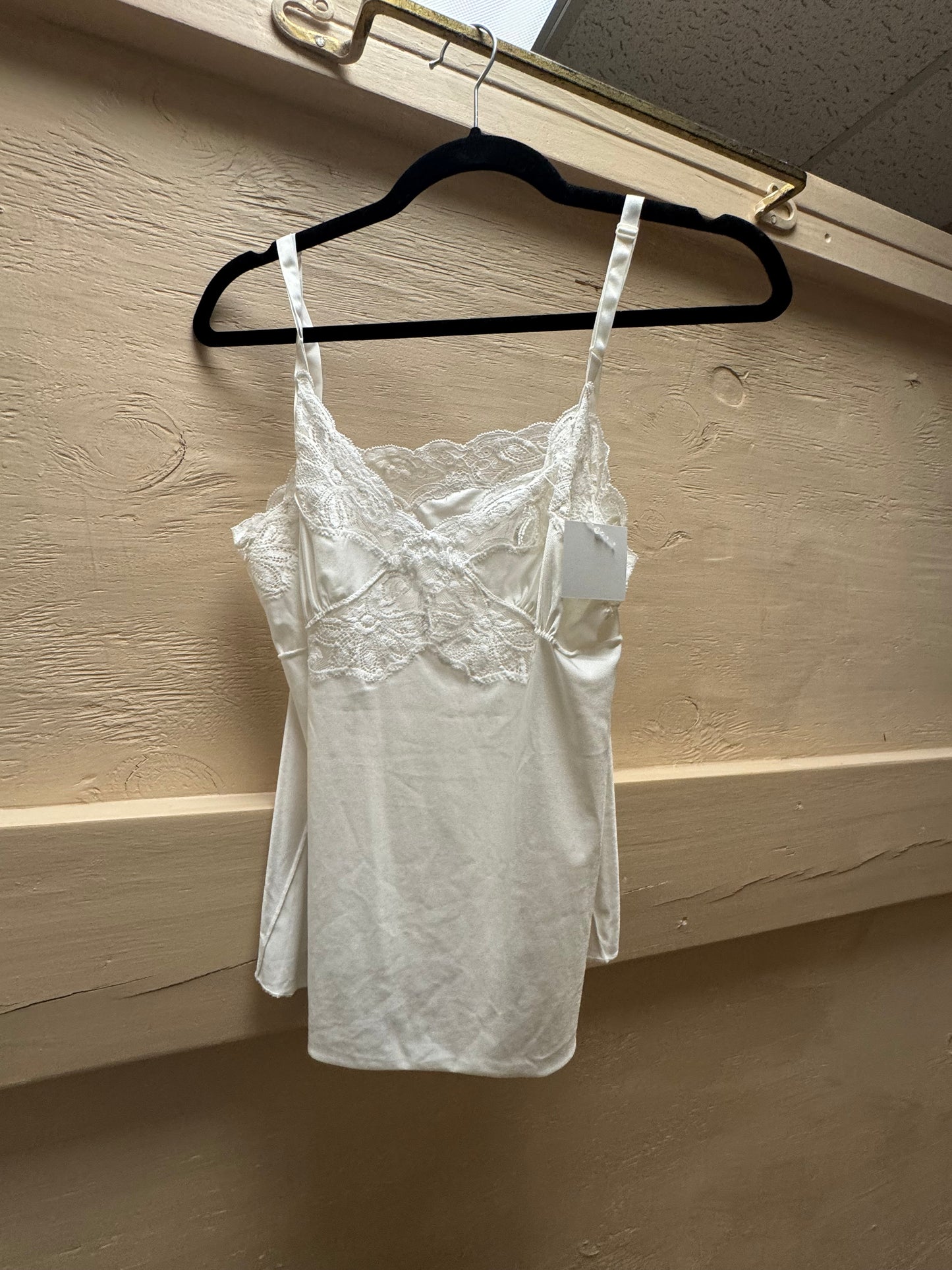 Preloved White Lace Tank