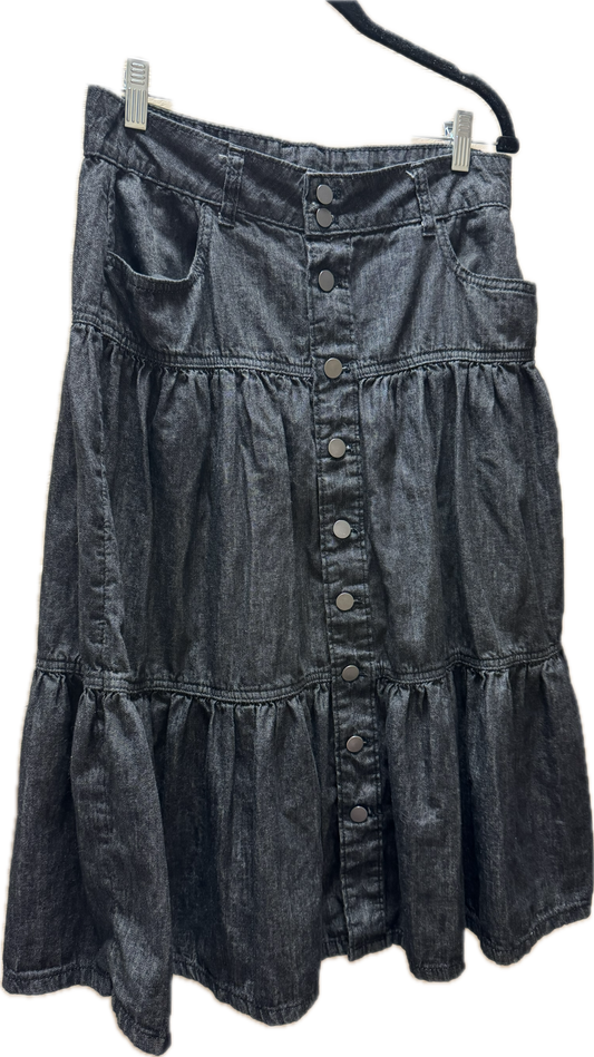 (M) Dark Denim button skirt