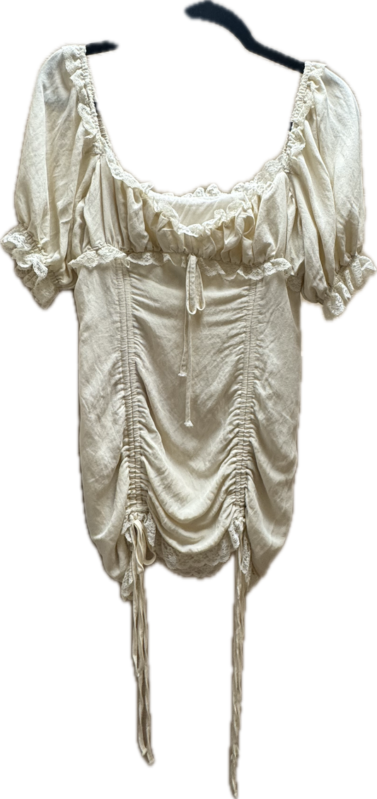 (M) Lace Cream Dress