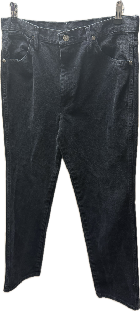 (34) Wrangler Black Jeans