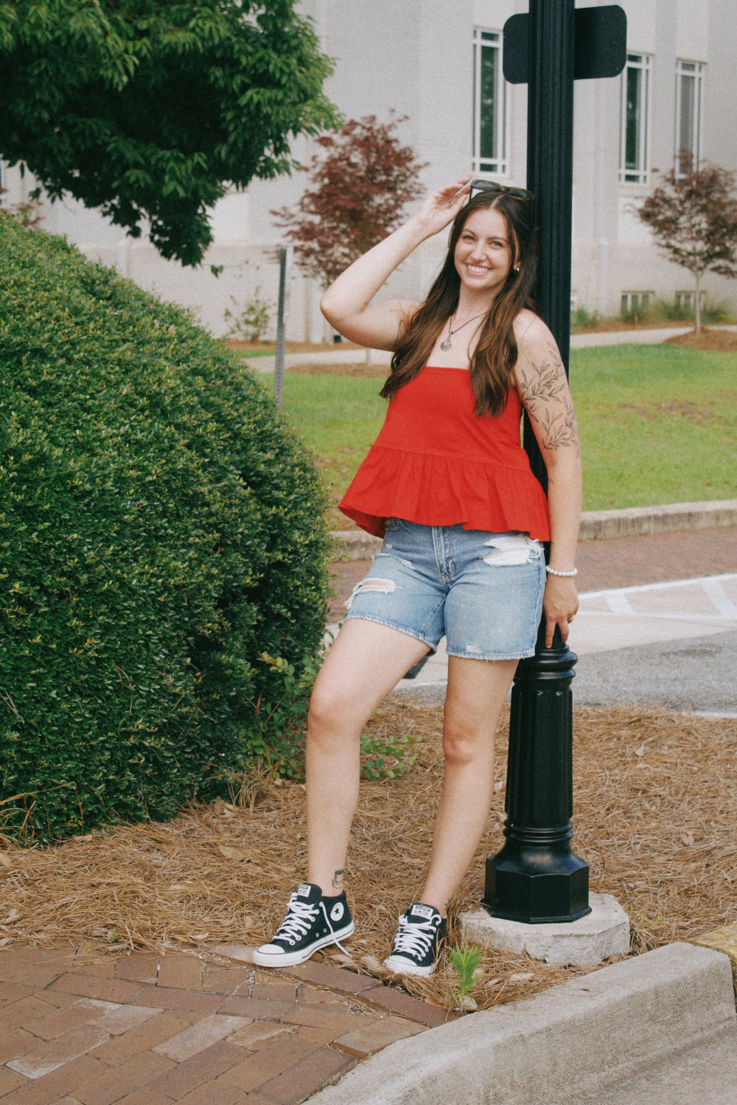 (6) American Eagle  light wash denim short